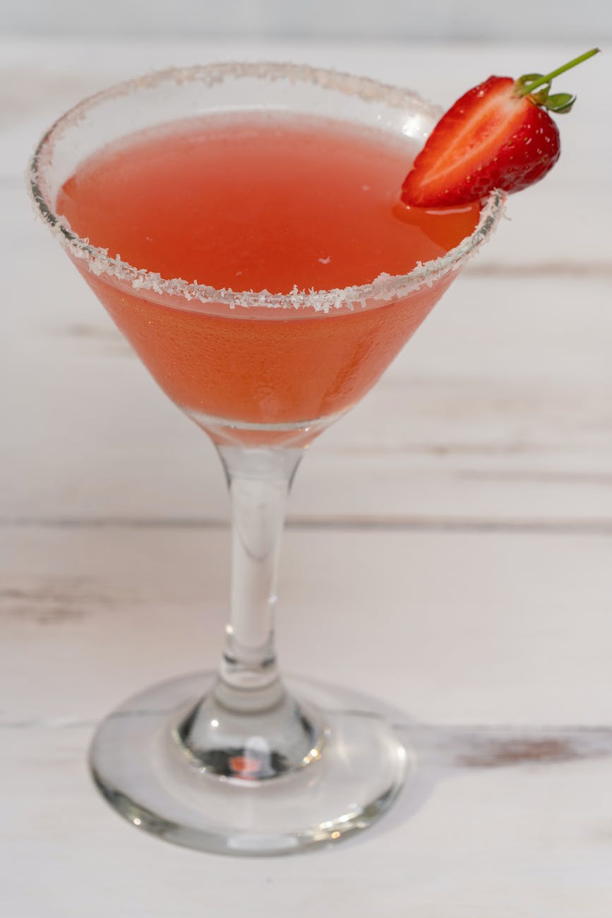 a strawberry flavored cocktail drink